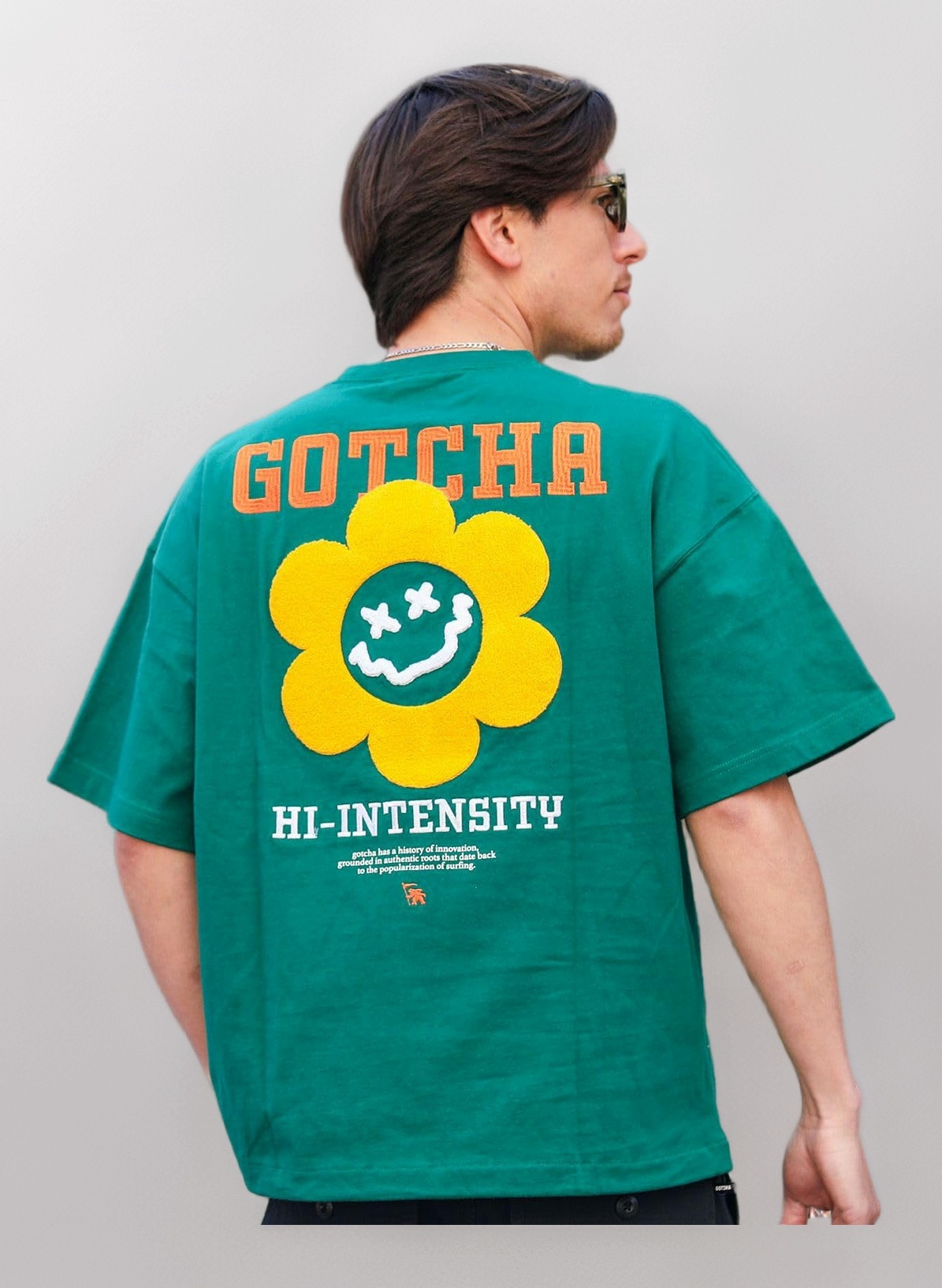 Amazon | [ガッチャ] スマイリー フェイス Ⅲ Tシャツ 262G1003